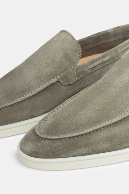 Lage suede loafers licht khaki